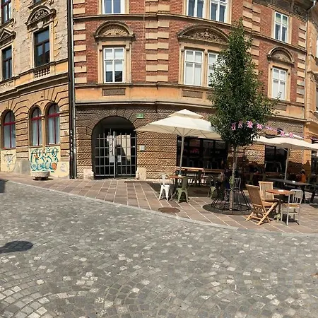 Nick & Klaras Apartamento Liubliana